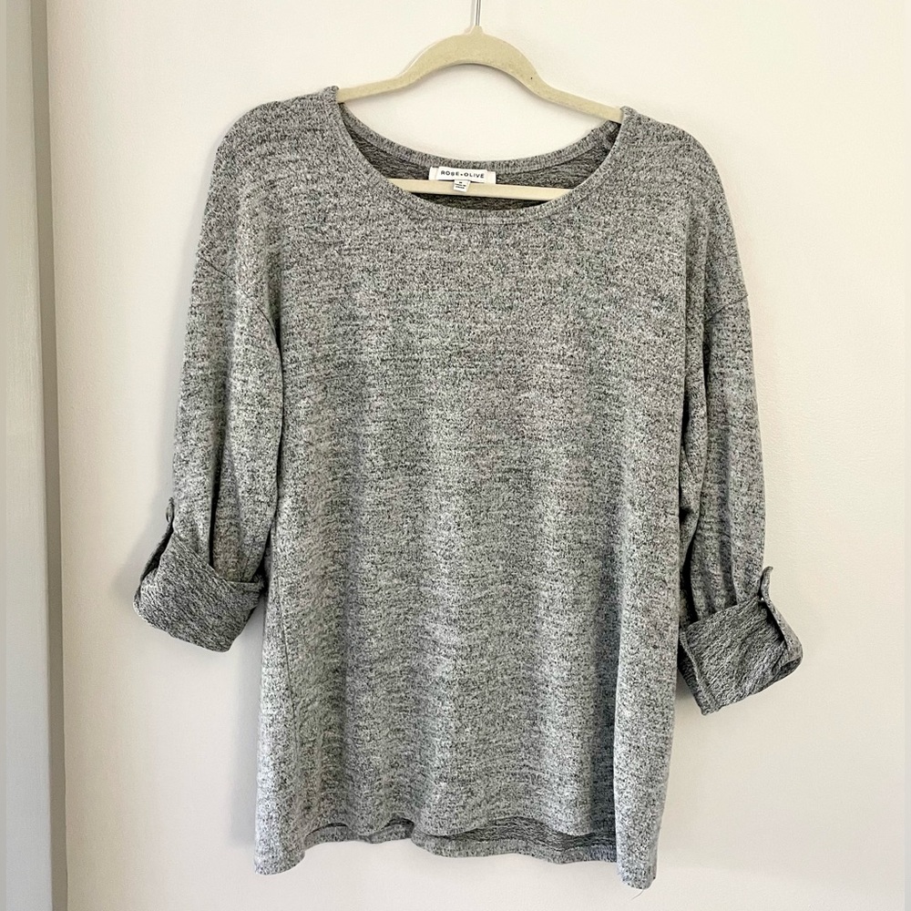 Rose + Olive Heather Grey Lightweight Sweater Adjustable Sleeves Size Medium